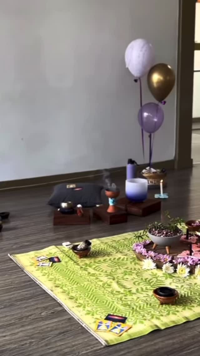 Ceremonia de cumpleaños Magenta Holística